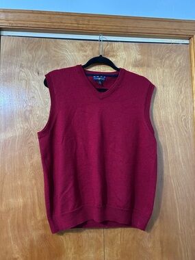 Club Room Men's Burgundy V-Neck Sweater Vest